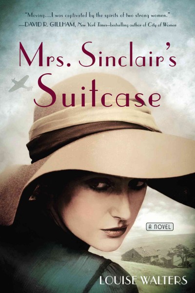 Mrs. Sinclair's suitcase / Louise Walters.